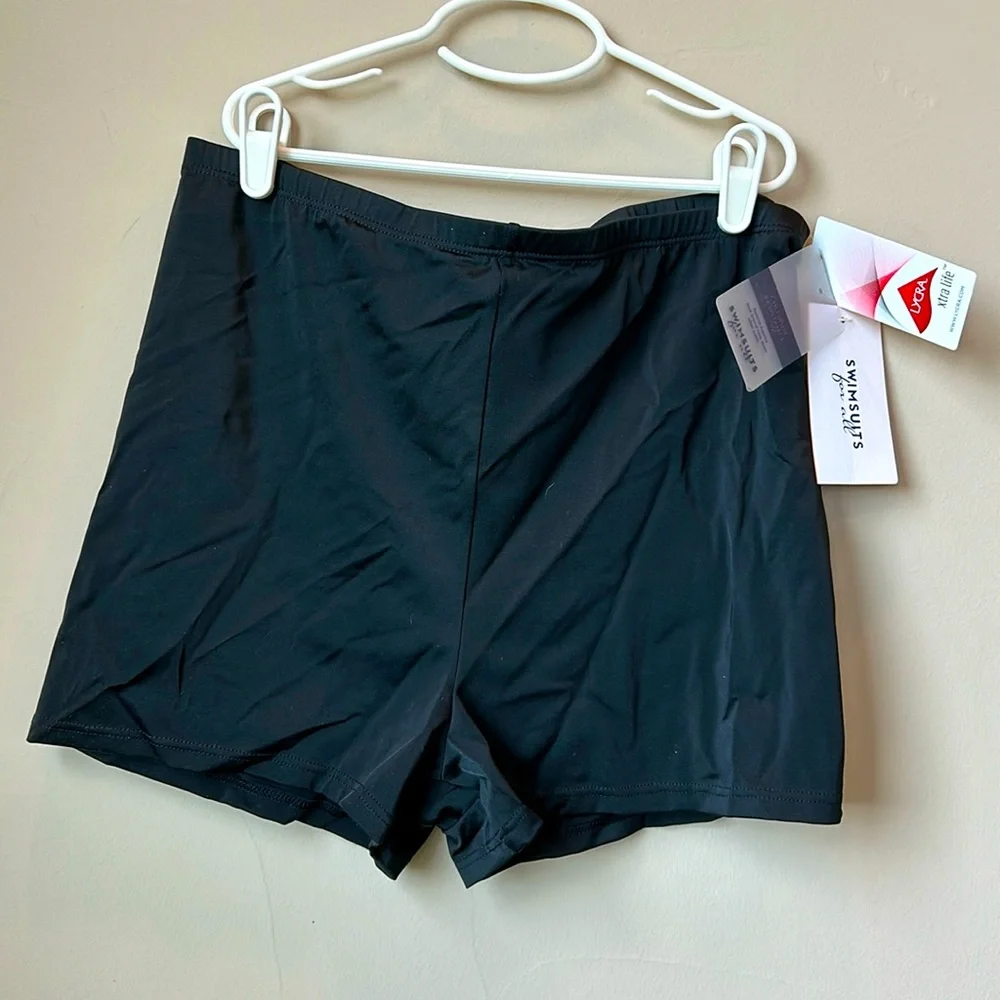 SWIMSUITS FOR ALL NWT black swim shorts size 16 - Picture 1 of 3